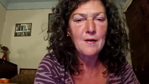 cougarcofee online show from 22, 10, 2025