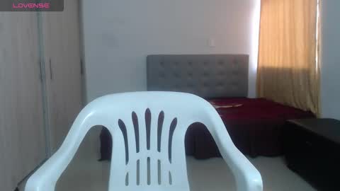 Snapshot of couple_sexandlove chatting on 16, 9, 2025  ALEJANDRO Y EMILY  online show from 16, 9, 2025