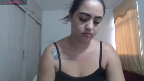 Snapshot of couple_sexandlove chatting on 8, 10, 2025  ALEJANDRO Y EMILY  online show from 8, 10, 2025