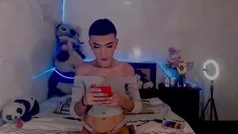 Snapshot of couple_sweet1016 chatting on 17, 9, 2025 ALEXA KIM online show from 17, 9, 2025