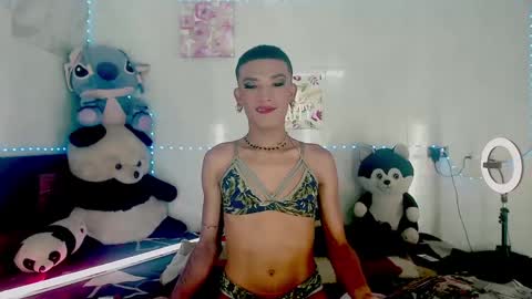 Snapshot of couple_sweet1016 chatting on 29, 9, 2025 ALEXA KIM online show from 29, 9, 2025
