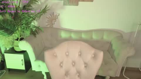 coy_emo_princess online show from 4, 7, 2026