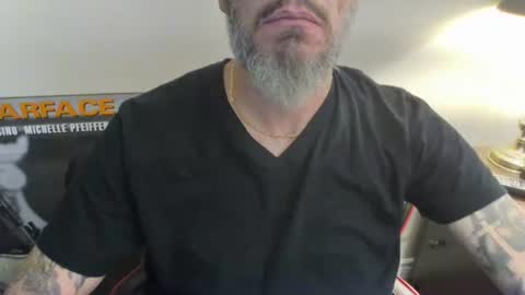 Snapshot of cpl_inlove chatting on 15, 10, 2025 cpl_inlove online show from 15, 10, 2025