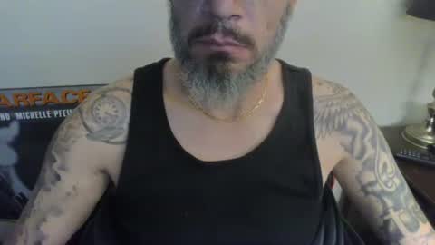 Snapshot of cpl_inlove chatting on 18, 10, 2025 cpl_inlove online show from 18, 10, 2025