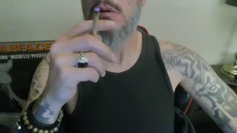 Snapshot of cpl_inlove chatting on 20, 10, 2025 cpl_inlove online show from 20, 10, 2025