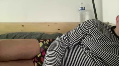 crapaud75018paris online show from 15, 4, 2026