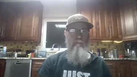 Snapshot of craven_moreass chatting on 17, 5, 2026 Dick Fitswell online show from 17, 5, 2026