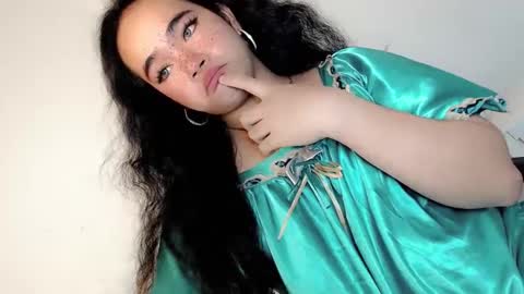 Hot Ayisha online show from 13, 1, 2025