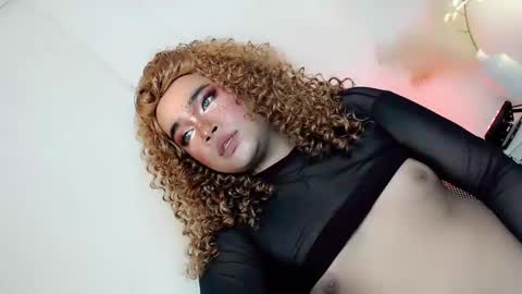 Hot Ayisha online show from 21, 2, 2025