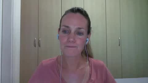 Anny online show from 26, 2, 2025