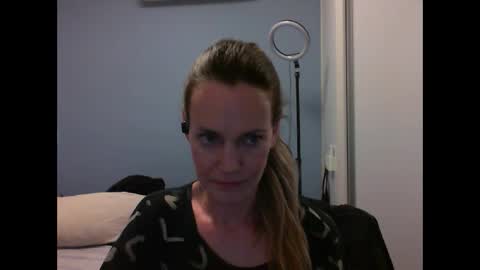 Anny online show from 29, 10, 2025