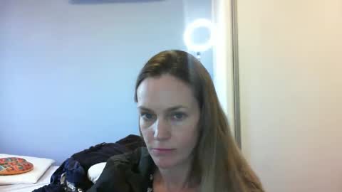 Anny online show from 30, 10, 2025