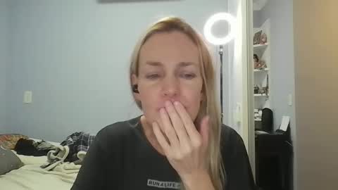 Anny online show from 8, 4, 2026