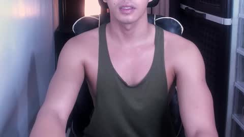 Snapshot of crazyasiancum chatting on 14, 9, 2025 Zion online show from 14, 9, 2025