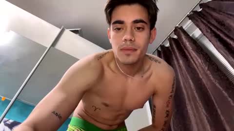 Snapshot of crazydickboy3 chatting on 12, 2, 2025 crazydickboy3 online show from 12, 2, 2025