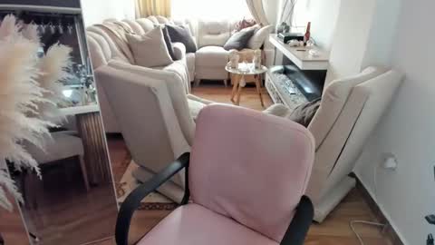 LAURA online show from 14, 3, 2026