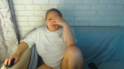 Crazyy Girl  online show from 17, 1, 2025