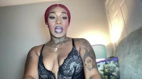 Snapshot of creame_sensation chatting on 12, 4, 2026 PHANTOMTARGARYENXXX online show from 12, 4, 2026