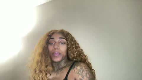 Snapshot of creame_sensation chatting on 2, 8, 2026 PHANTOMTARGARYENXXX online show from 2, 8, 2026