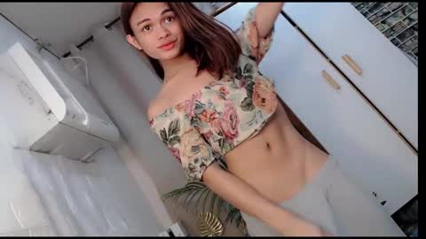 Delilah online show from 26, 10, 2025