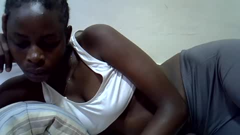 creamy_pussie online show from 15, 7, 2026