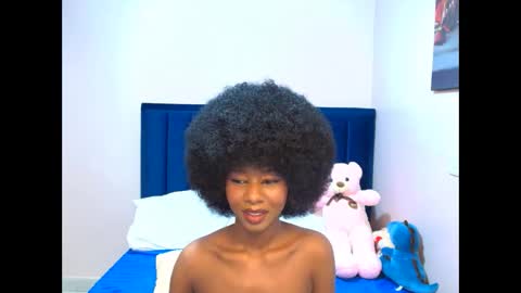 Snapshot of creamybabee chatting on 22, 3, 2026 queen online show from 22, 3, 2026