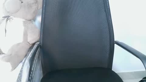 Snapshot of creamybabes0 chatting on 21, 12, 2025 creamybabes0 online show from 21, 12, 2025