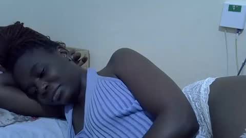 Snapshot of creamyypussyy chatting on 17, 1, 2026 creamyypussyy online show from 17, 1, 2026