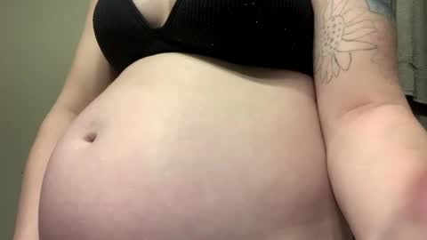 Breed me daddy  online show from 15, 12, 2025