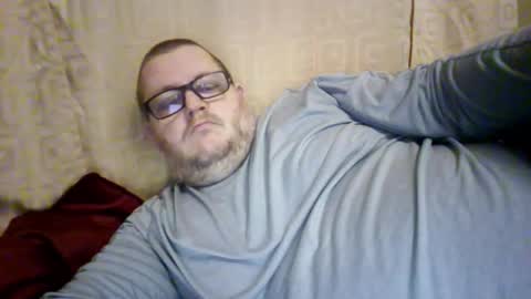 Snapshot of creeeping_death chatting on 18, 1, 2026 The hopeless romantic online show from 18, 1, 2026