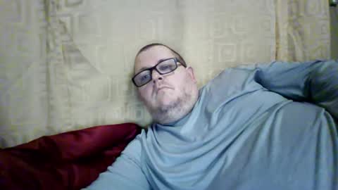 Snapshot of creeeping_death chatting on 14, 2, 2026 The hopeless romantic online show from 14, 2, 2026