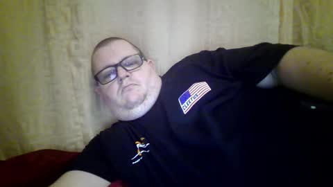 Snapshot of creeeping_death chatting on 3, 3, 2026 The hopeless romantic online show from 3, 3, 2026