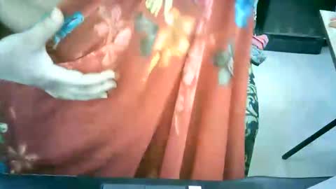 Snapshot of crezybhabihot chatting on 17, 1, 2026 Sonika69 online show from 17, 1, 2026