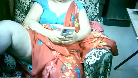 Snapshot of crezybhabihot chatting on 19, 1, 2026 Sonika69 online show from 19, 1, 2026