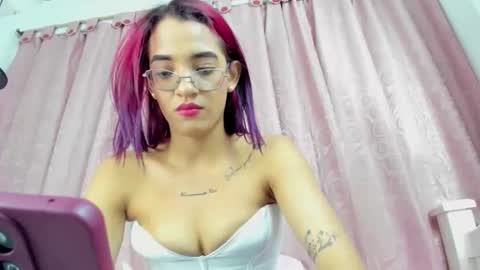 cris_dulce online show from 8, 5, 2026