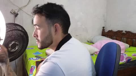 cris_simons online show from 1, 1, 2025