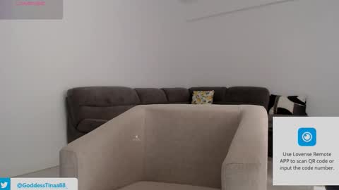 Snapshot of cris_tinne chatting on 8, 5, 2026 cris_tinne online show from 8, 5, 2026