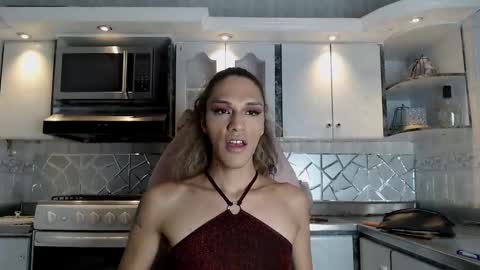 Snapshot of crisozzz chatting on 10, 3, 2026 Cristina Onazis online show from 10, 3, 2026