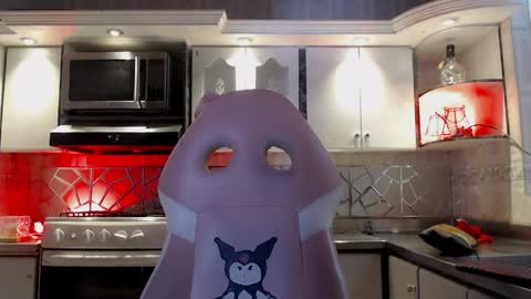 Snapshot of crisozzz chatting on 23, 3, 2026 Cristina Onazis online show from 23, 3, 2026