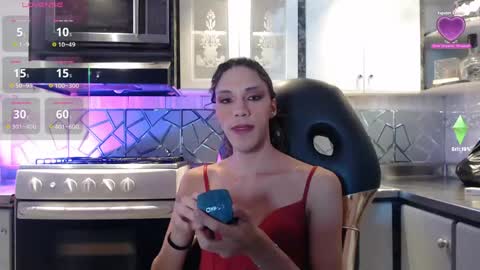 Snapshot of crisozzz chatting on 15, 5, 2026 Cristina Onazis online show from 15, 5, 2026