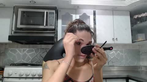 Snapshot of crisozzz chatting on 24, 5, 2026 Cristina Onazis online show from 24, 5, 2026