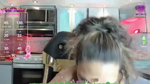 Snapshot of crisozzz chatting on 15, 6, 2026 Cristina Onazis online show from 15, 6, 2026