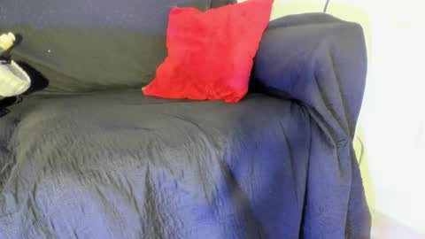 criss_zuri online show from 14, 2, 2026