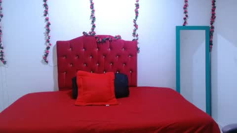 cristal541658 online show from 12, 2, 2026