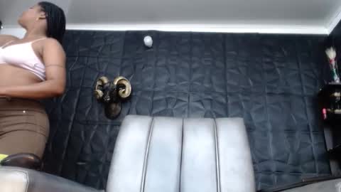 Snapshot of cristal_smith06 chatting on 9, 2, 2026 Hanna online show from 9, 2, 2026