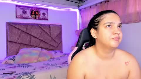 cristal_smith20 online show from 15, 7, 2026