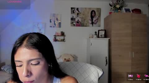 Snapshot of cristamunez chatting on 9, 7, 2026 veronika online show from 9, 7, 2026