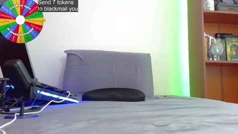 Tell me God  independent model show your respect at all times online show from 18, 11, 2025