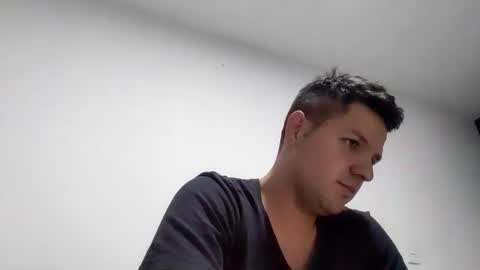 cristopher3042 online show from 8, 2, 2025