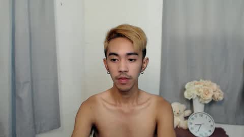 Snapshot of crocodale chatting on 13, 11, 2025 crocodale online show from 13, 11, 2025